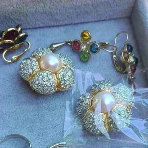 Vintage Gold-toned Rhinestone faux Pearl Heavy Flower Clip Earrings